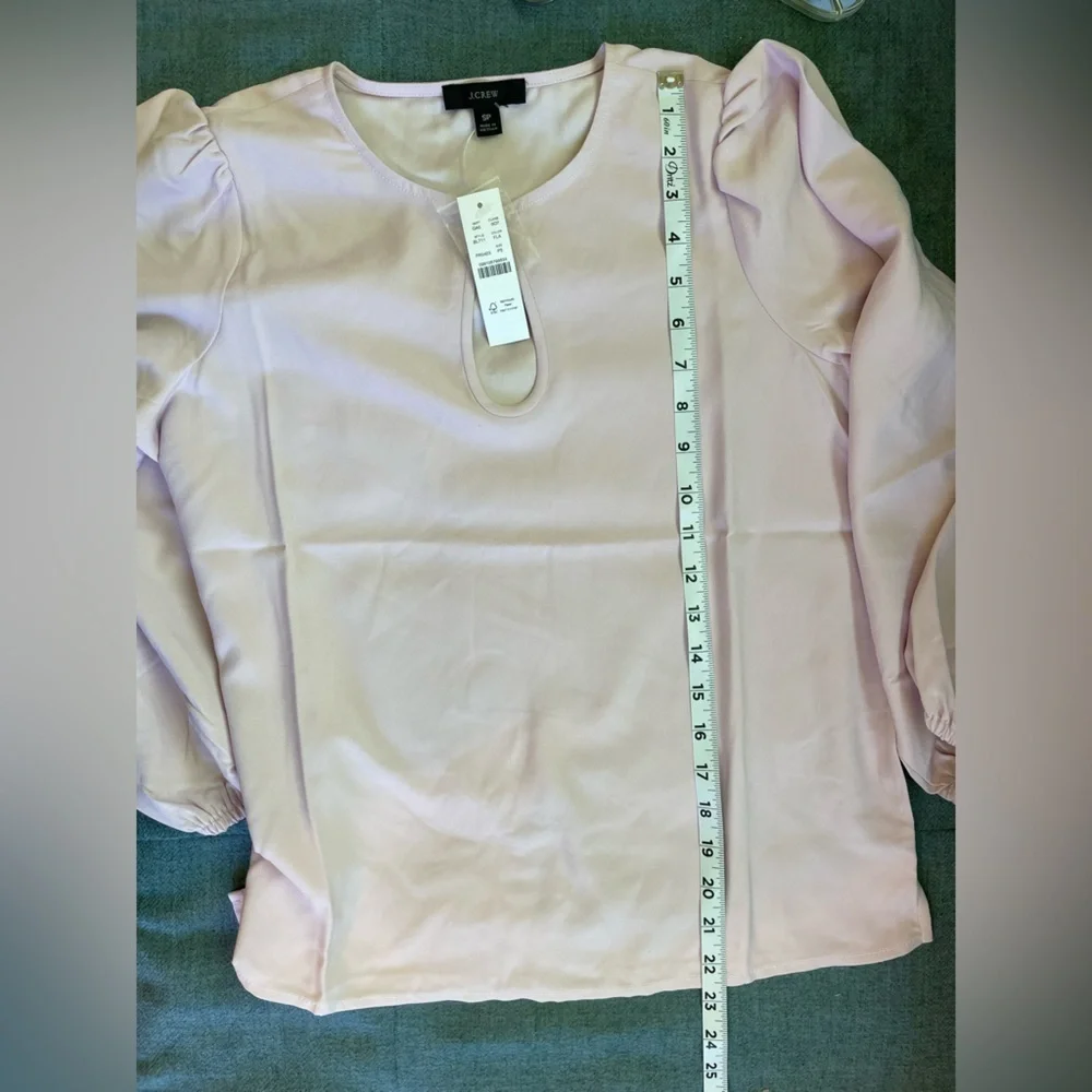 ✨HP✨J. Crew Puff Sleeve Satin Back Crepe Keyhole Top Blouse Light Pink/Lavender